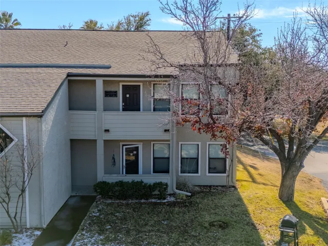 $379,000 | 604 Highcrest Drive, Unit 511, Granite Shoals, TX 78654