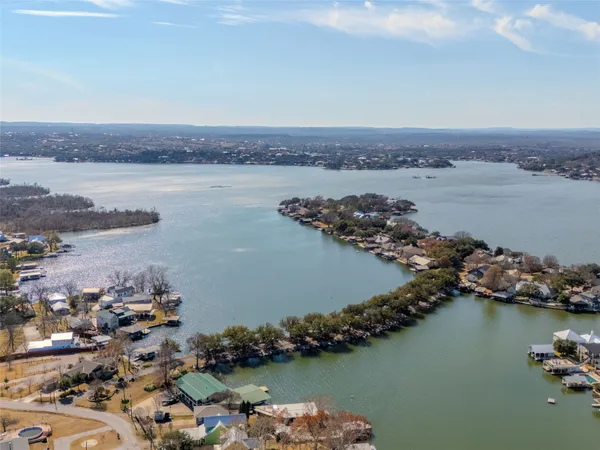 $379,000 | 604 Highcrest Drive, Unit 511, Granite Shoals, TX 78654