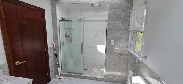 $449,900 | 16 Warwick Way, Niskayuna, NY 12309