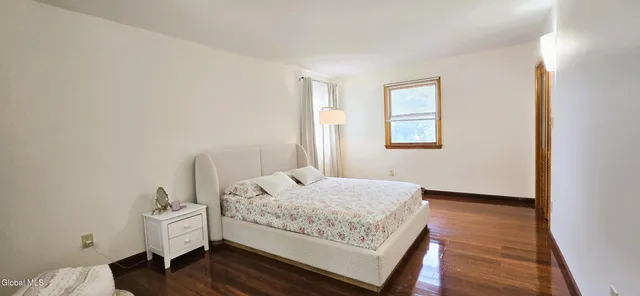 $449,900 | 16 Warwick Way, Niskayuna, NY 12309