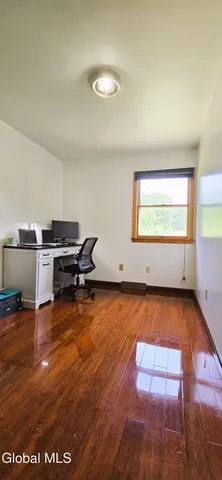 $449,900 | 16 Warwick Way, Niskayuna, NY 12309