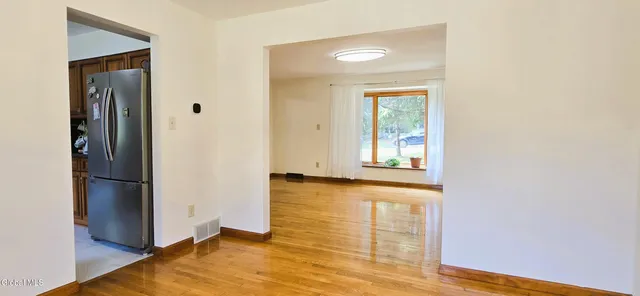 $449,900 | 16 Warwick Way, Niskayuna, NY 12309