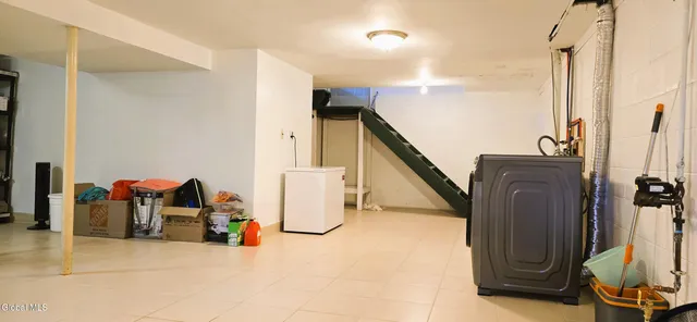 $449,900 | 16 Warwick Way, Niskayuna, NY 12309