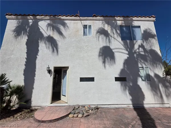 $1,725 | 8829 Cornwall Glen Avenue, Las Vegas, NV 89129