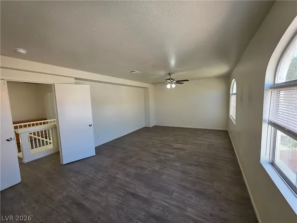 $1,725 | 8829 Cornwall Glen Avenue, Las Vegas, NV 89129