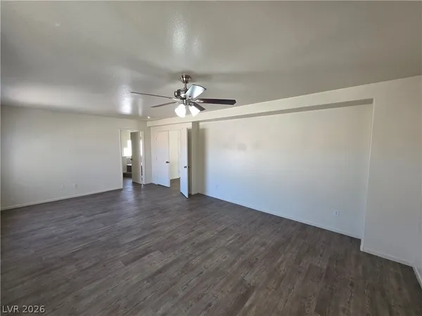 $1,725 | 8829 Cornwall Glen Avenue, Las Vegas, NV 89129