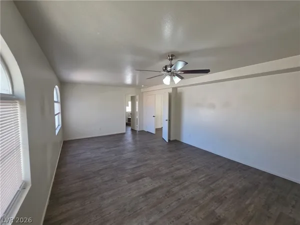 $1,725 | 8829 Cornwall Glen Avenue, Las Vegas, NV 89129