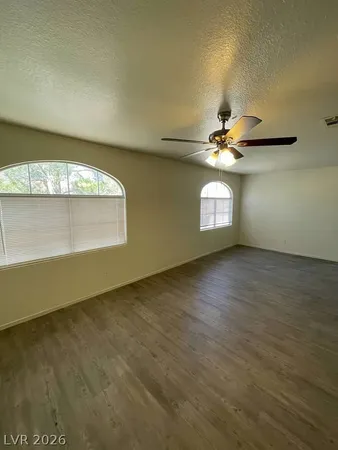 $1,725 | 8829 Cornwall Glen Avenue, Las Vegas, NV 89129