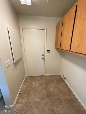 $1,725 | 8829 Cornwall Glen Avenue, Las Vegas, NV 89129