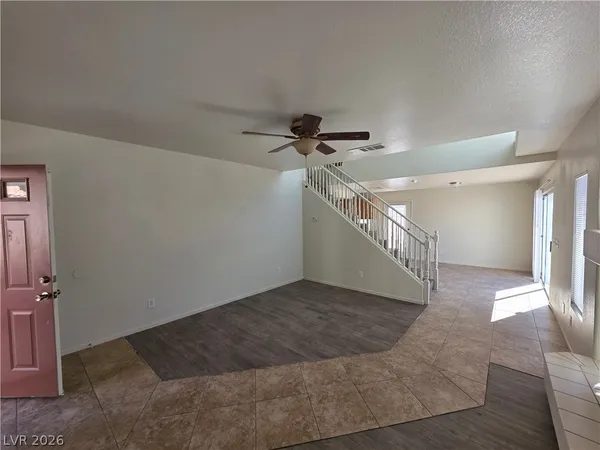 $1,725 | 8829 Cornwall Glen Avenue, Las Vegas, NV 89129