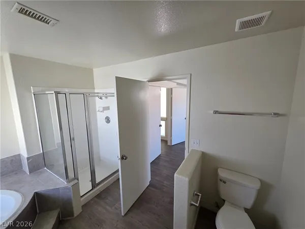 $1,725 | 8829 Cornwall Glen Avenue, Las Vegas, NV 89129