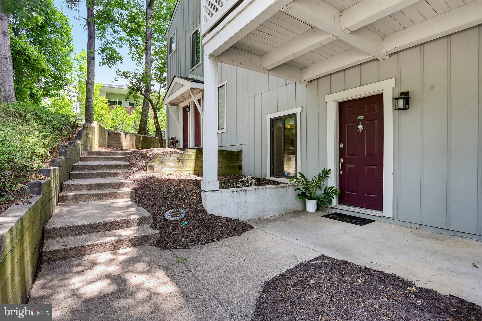 2205 Hunter's Run Drive Reston, VA 20191 - Photo 5 of 46