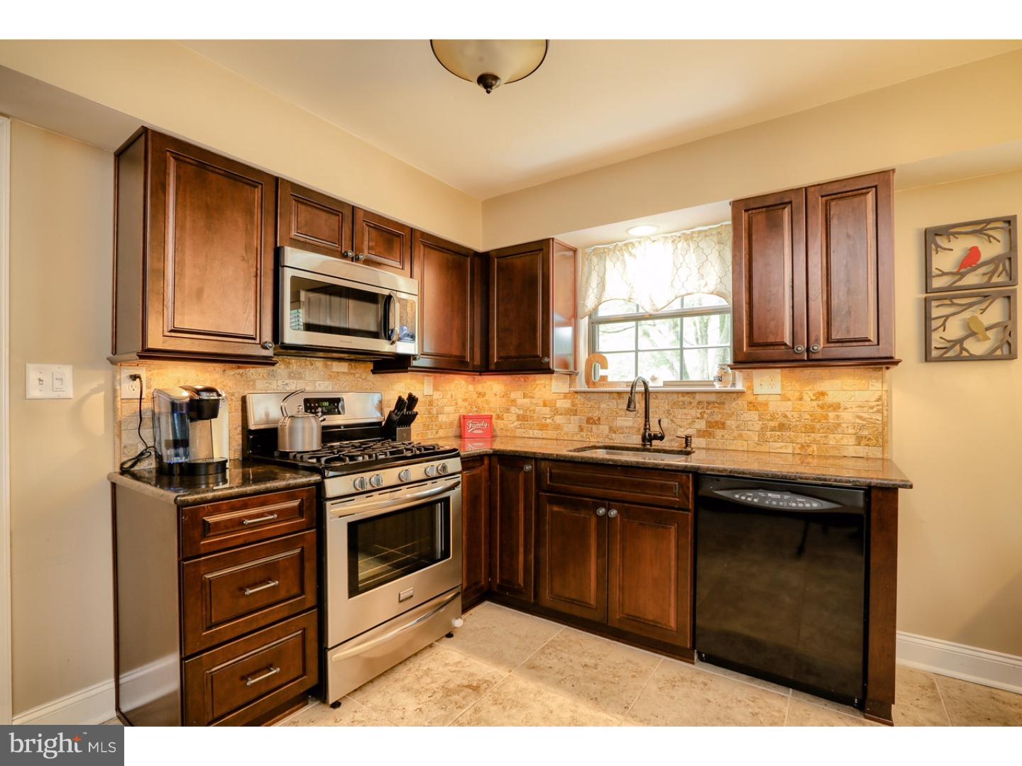 6 Old Mill Road Marlton, NJ 08053 - Photo 5 of 20 Kitchen