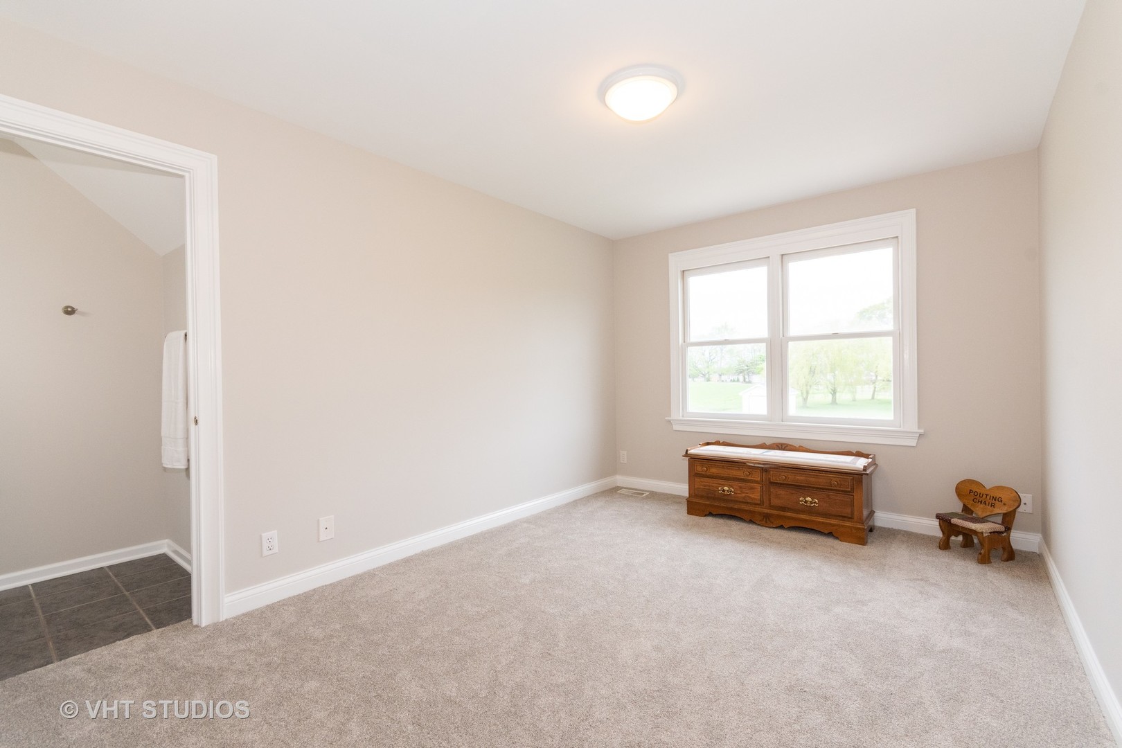 41W910 Verhaeghe Road St. Charles, IL 60175 - Photo 12 of 18 a room with furniture and a window