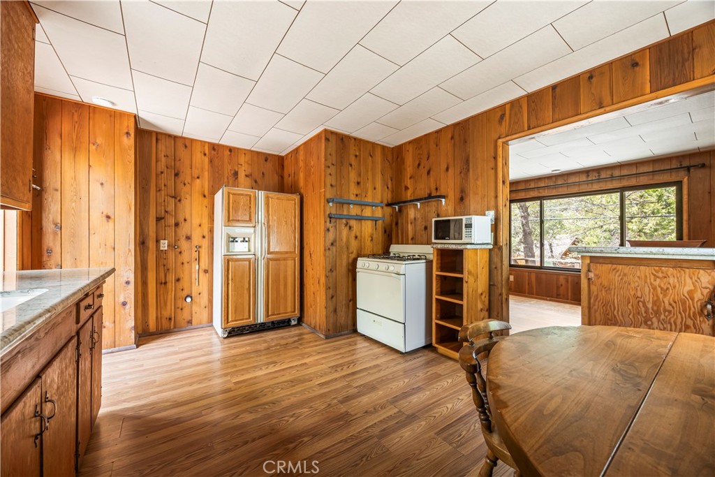 53745 Tollgate Road Idyllwild, CA 92549 - Photo 12 of 26