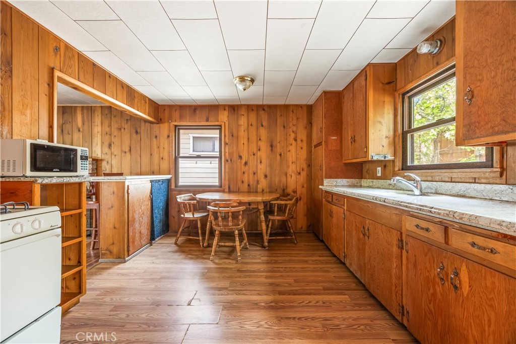 53745 Tollgate Road Idyllwild, CA 92549 - Photo 13 of 26