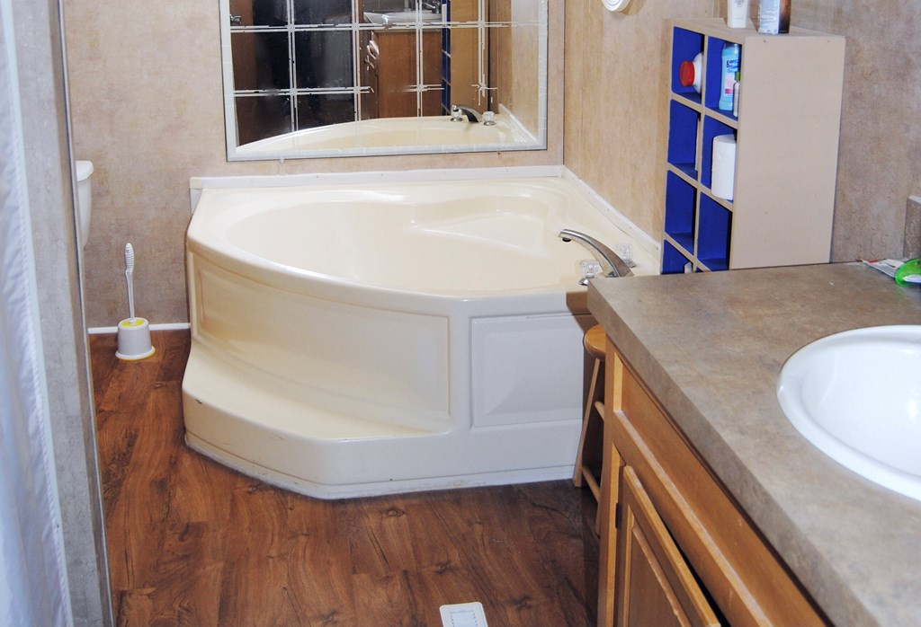 317 Moffitt Road Plattsburgh, NY 12901 - Photo 14 of 20 Gallery Image 14