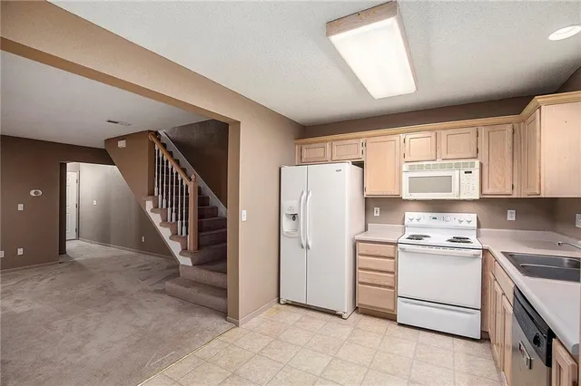 $199,900 | 1412 Southeast Lexington Avenue, Lee's Summit, MO 64081