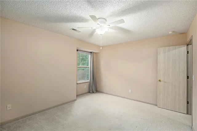 $199,900 | 1412 Southeast Lexington Avenue, Lee's Summit, MO 64081