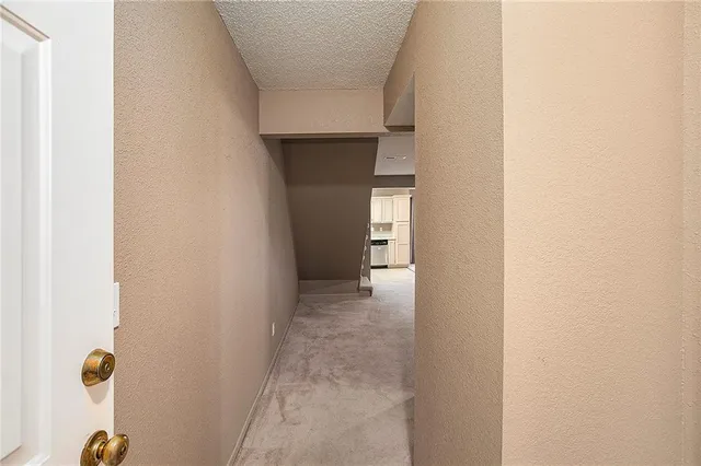 $199,900 | 1412 Southeast Lexington Avenue, Lee's Summit, MO 64081