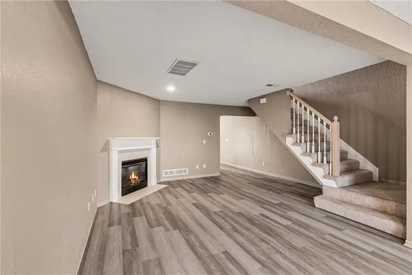 $199,900 | 1412 Southeast Lexington Avenue, Lee's Summit, MO 64081