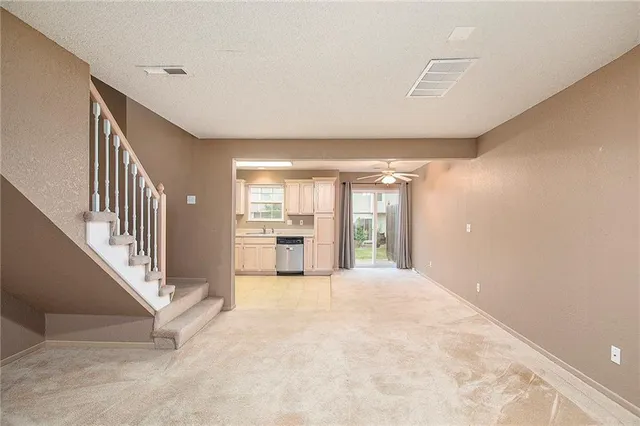 $199,900 | 1412 Southeast Lexington Avenue, Lee's Summit, MO 64081