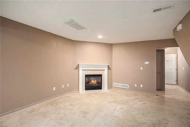 $199,900 | 1412 Southeast Lexington Avenue, Lee's Summit, MO 64081