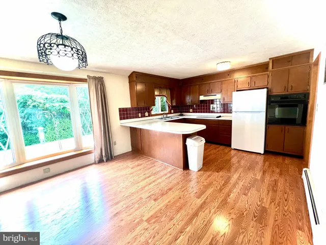 $224,000 | 256 Pne Crst Drive, McClure, PA 17841