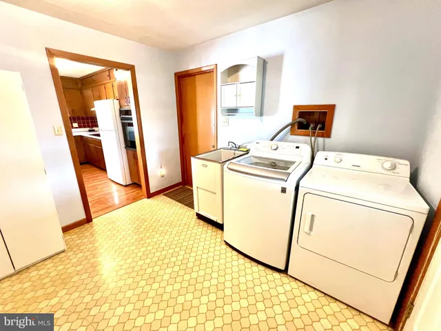 $224,000 | 256 Pne Crst Drive, McClure, PA 17841