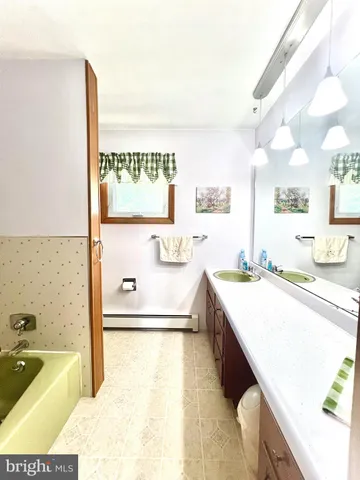 $224,000 | 256 Pne Crst Drive, McClure, PA 17841