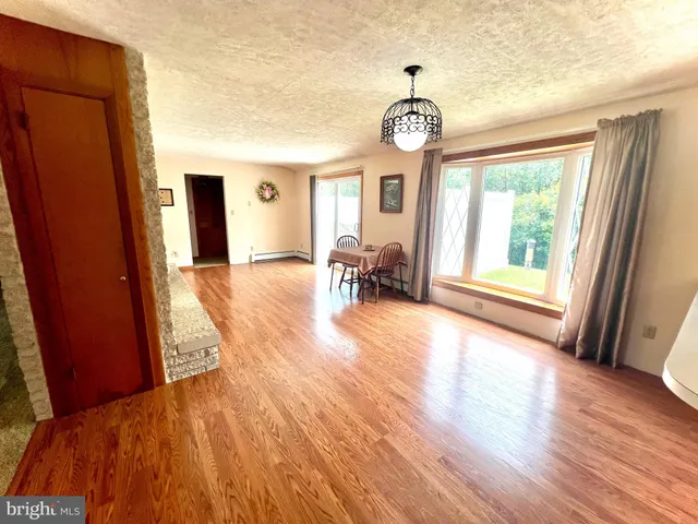 $224,000 | 256 Pne Crst Drive, McClure, PA 17841