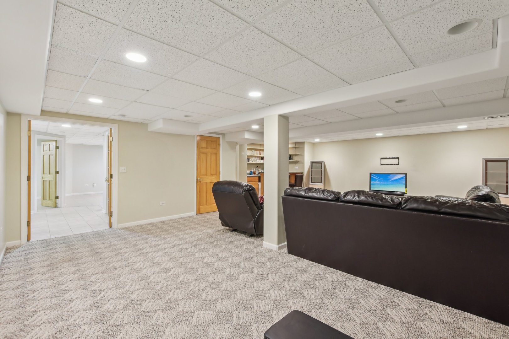 1608 Prairieview Boulevard Bolingbrook, IL 60490 - Photo 39 of 55