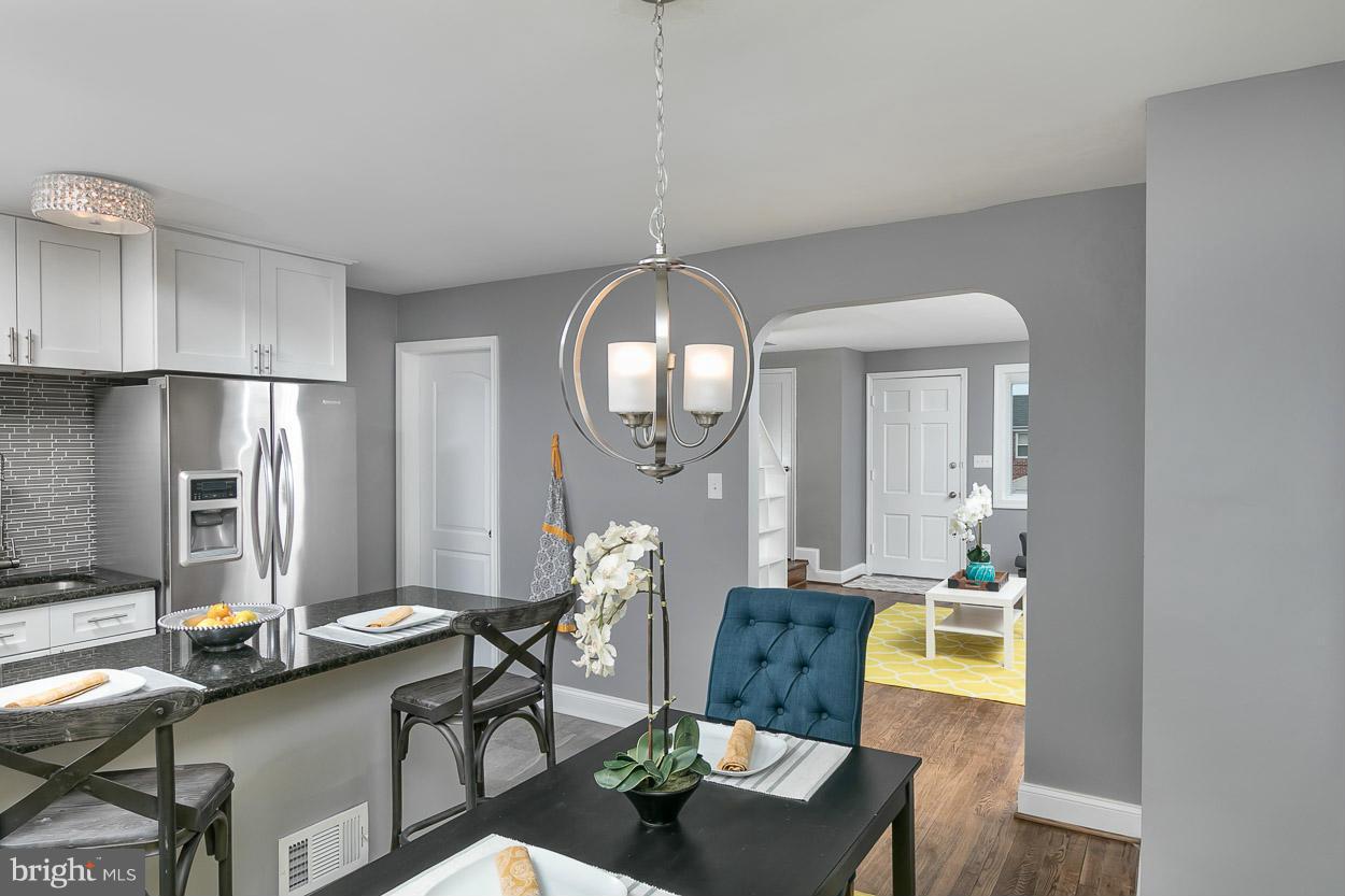 1018 Stamford Road Baltimore, MD 21229 - Photo 12 of 30 Dining Room