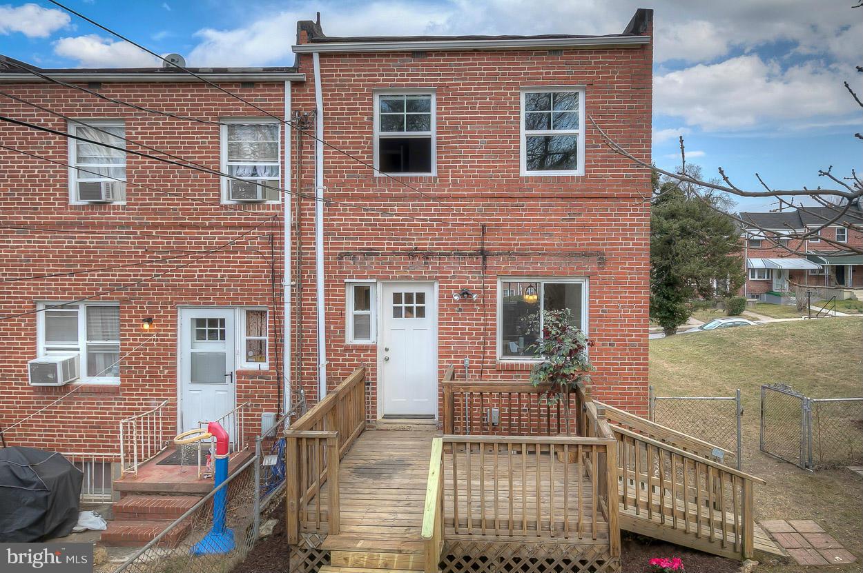 1018 Stamford Road Baltimore, MD 21229 - Photo 5 of 30 Exterior (Rear)