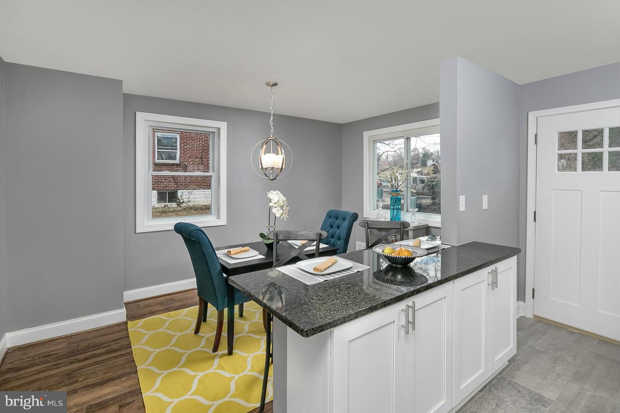 1018 Stamford Road Baltimore, MD 21229 - Photo 9 of 30 Dining Room