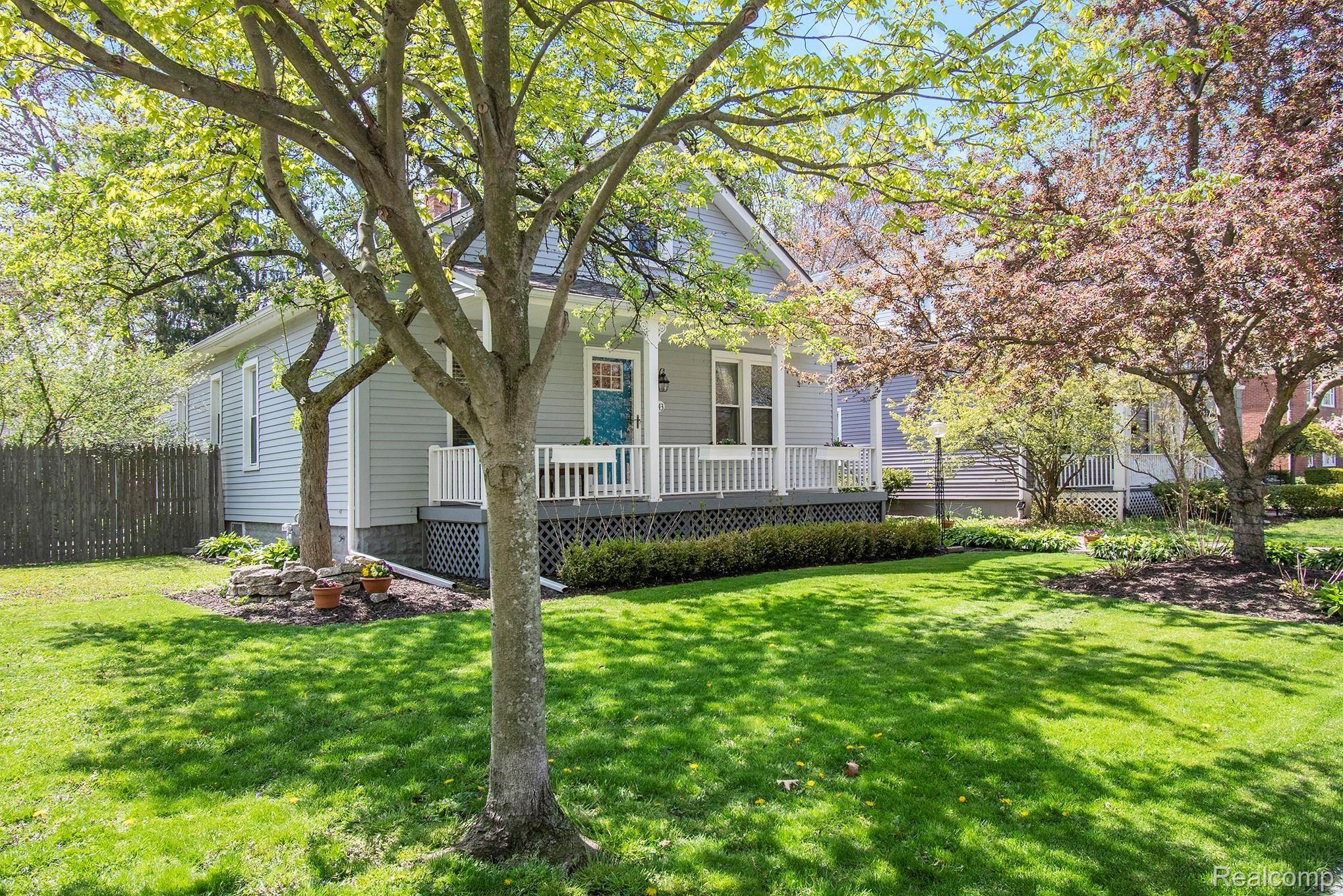 843 Neff Road Grosse Pointe, MI 48230 - Photo 3 of 30 200512 Seletos 843 Neff Road_35.jpg