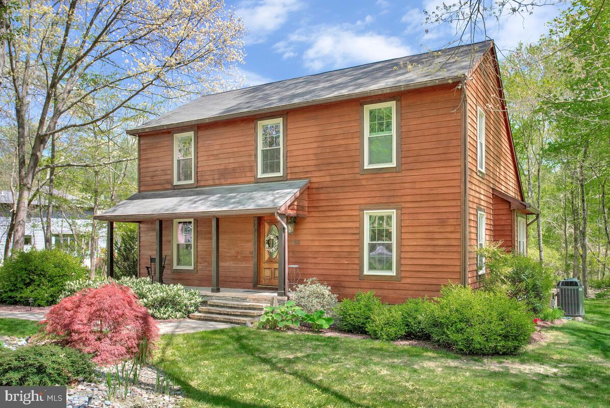 1750 Maple Avenue Hanover, MD 21076 - Photo 2 of 41 Beautiful mahogany siding
