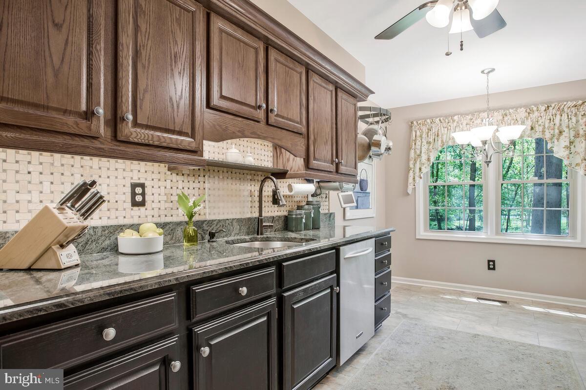 1750 Maple Avenue Hanover, MD 21076 - Photo 9 of 41 Granite counters in kitchen