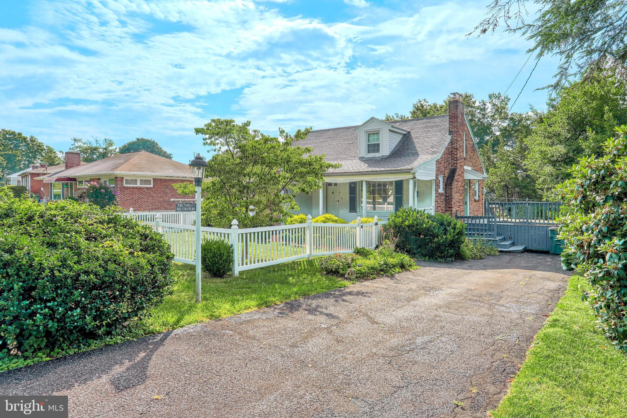 412 Corbin Road York, PA 17403 - Photo 2 of 36