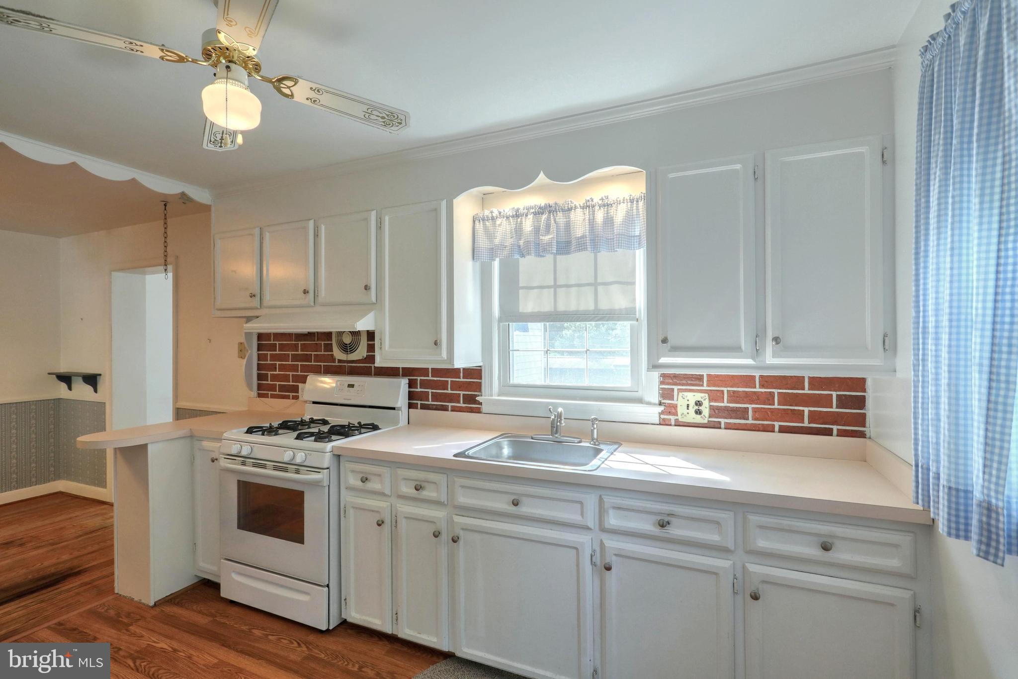 412 Corbin Road York, PA 17403 - Photo 11 of 36