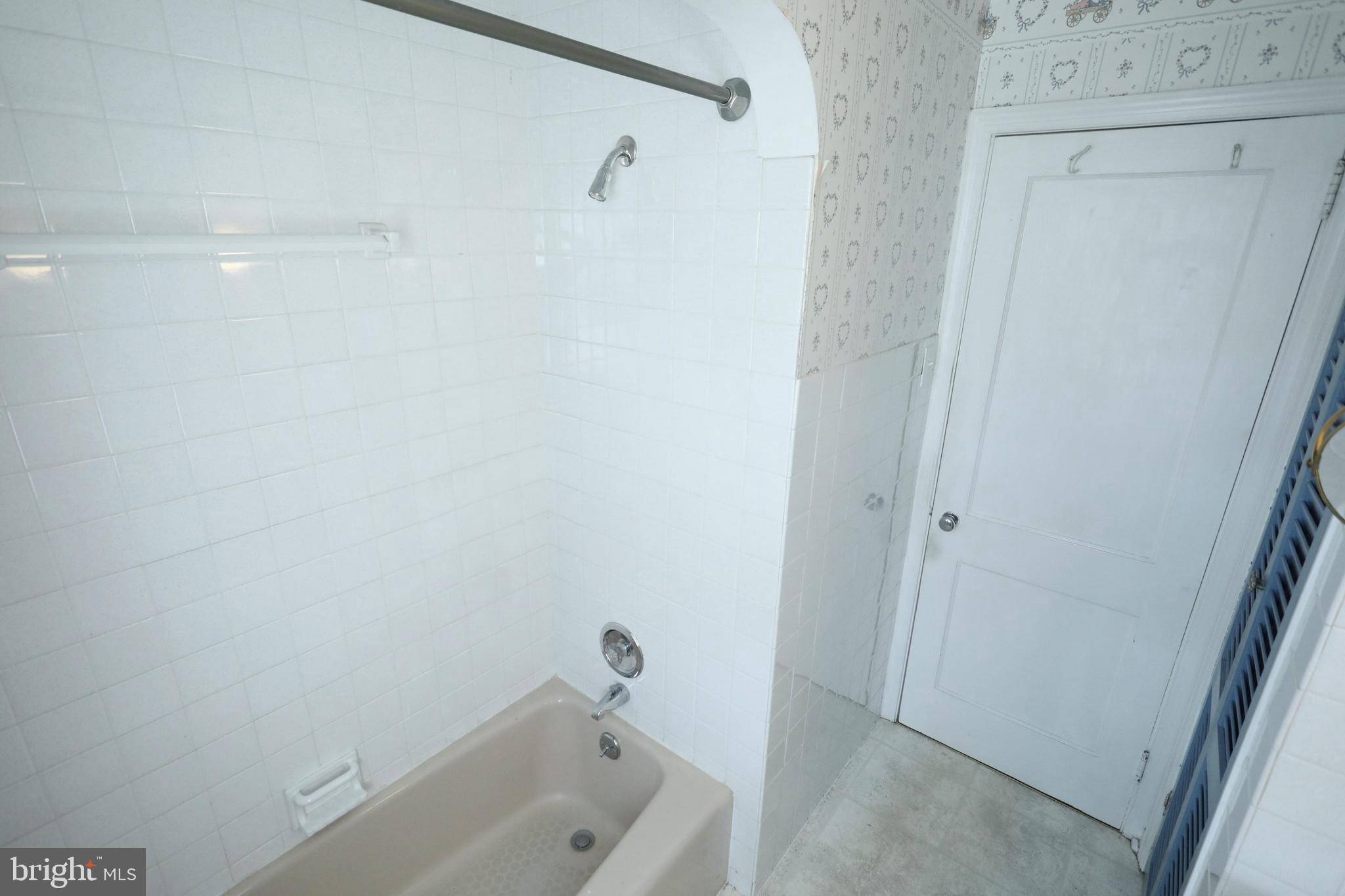 412 Corbin Road York, PA 17403 - Photo 19 of 36