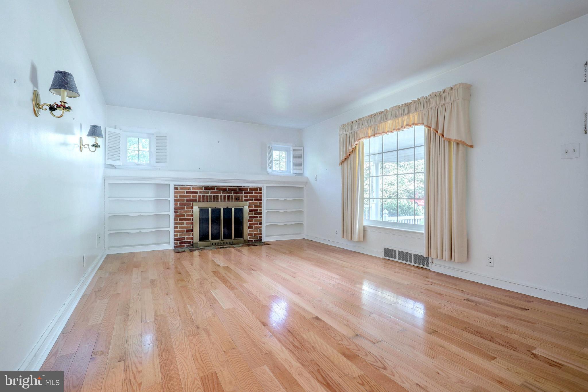 412 Corbin Road York, PA 17403 - Photo 6 of 36