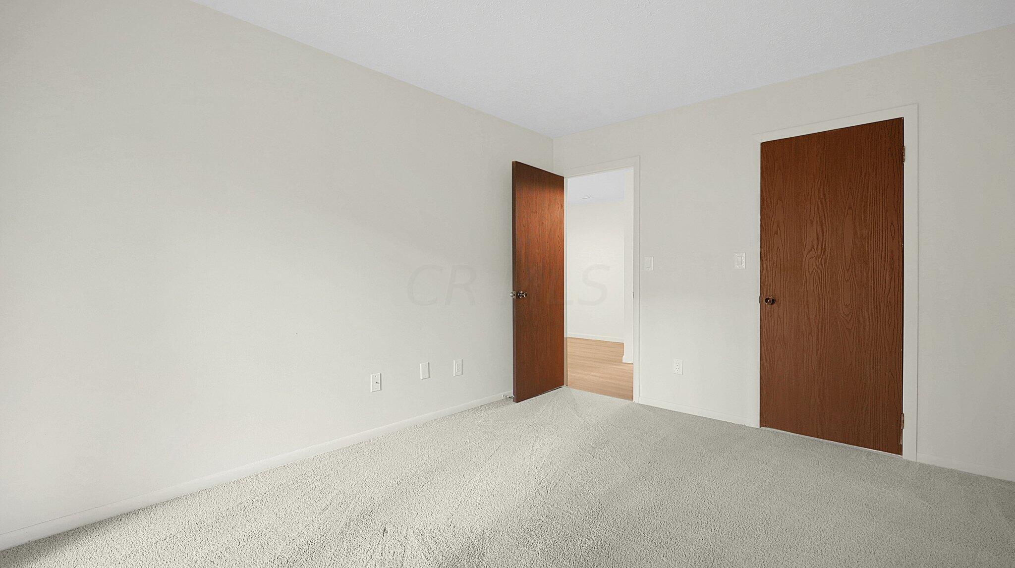 2175 Hedgerow Road, Unit 2175B Columbus, OH 43220 - Photo 19 of 28 20-web-or-mls-2175-hedgerow-road-2175b