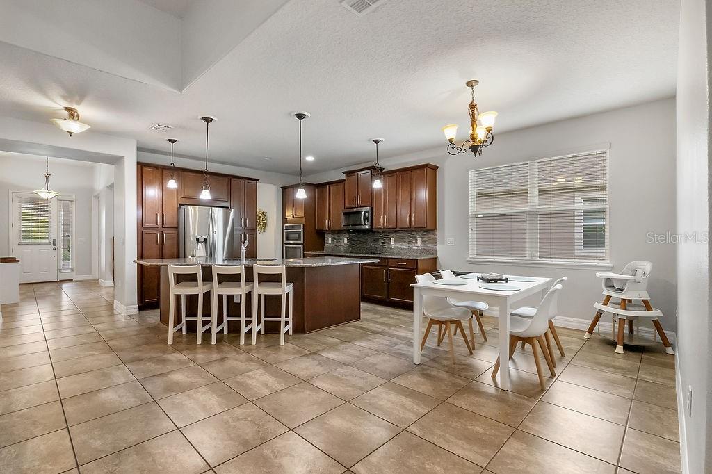 2450 Chateau Loop Kissimmee, FL 34741 - Photo 11 of 39