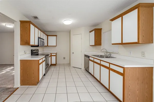 $2,199 | 234 Baylor Drive, Glenn Heights, TX 75154