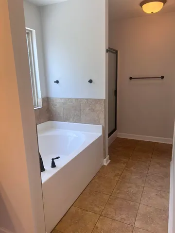 $2,000 | 411 Serene Court, Crestview, FL 32539