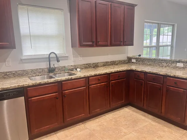 $2,000 | 411 Serene Court, Crestview, FL 32539