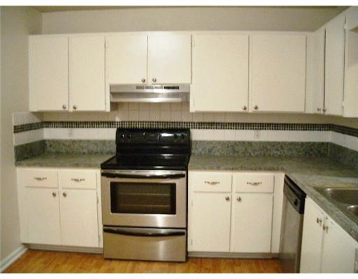 23360 Southwest 53rd Avenue, Unit H Boca Raton, FL 33433 - Photo 3 of 10 Kitchen