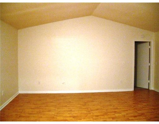 23360 Southwest 53rd Avenue, Unit H Boca Raton, FL 33433 - Photo 4 of 10 Living Room