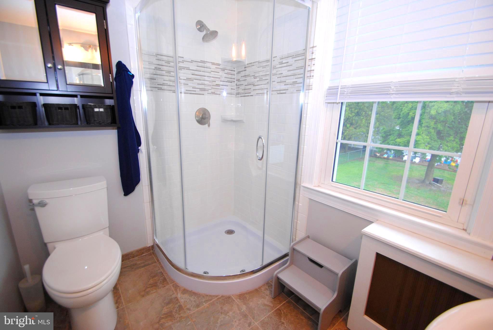 828 Salem Road Burlington, NJ 08016 - Photo 21 of 30 Full Bath 2nd Floor